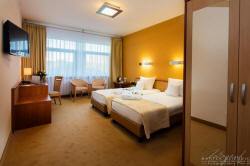 Hotel Victor Pruszków by DeSilva 02